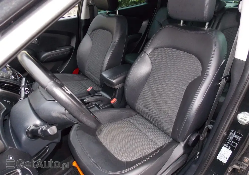 HYUNDAI Ix35 1.6 2WD blue Style