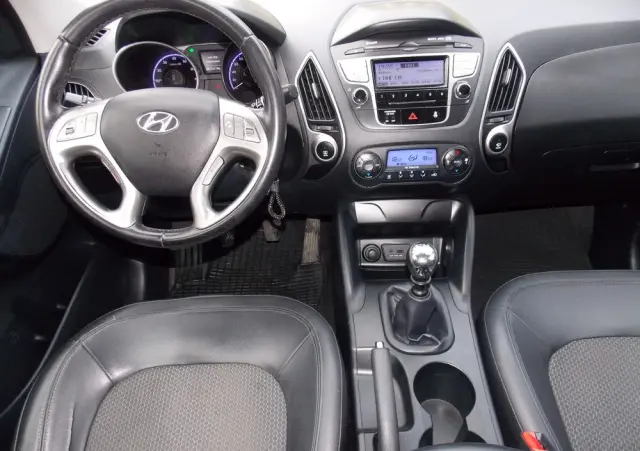 HYUNDAI Ix35 1.6 2WD blue Style