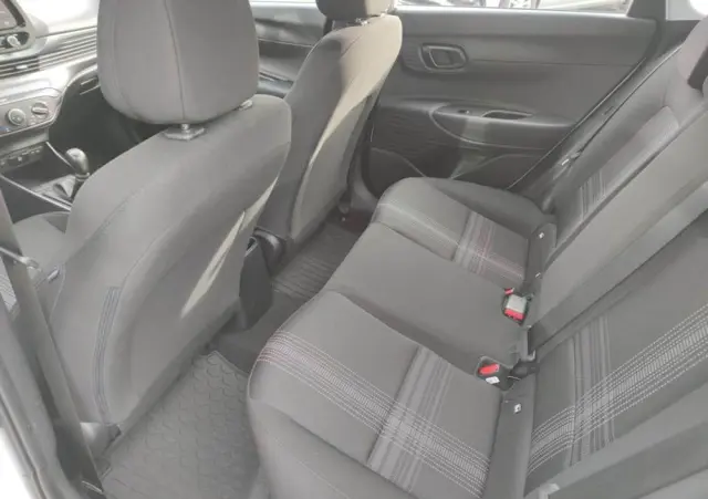 HYUNDAI I20 1.2 Pure