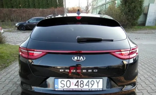 KIA Proceed 
