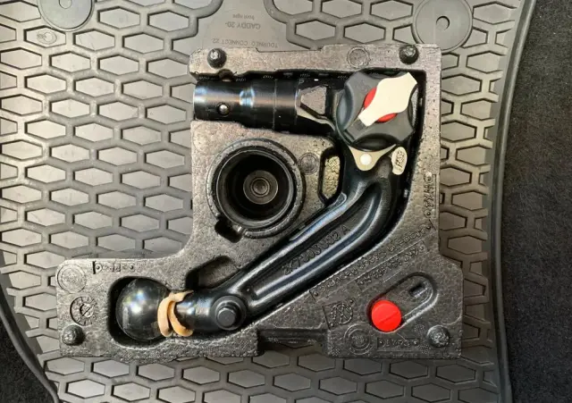 VOLKSWAGEN Caddy 2.0 TDI BMT (7-Si.) Life Maxi