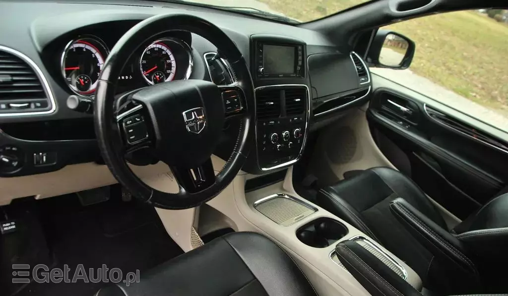 DODGE Grand Caravan 