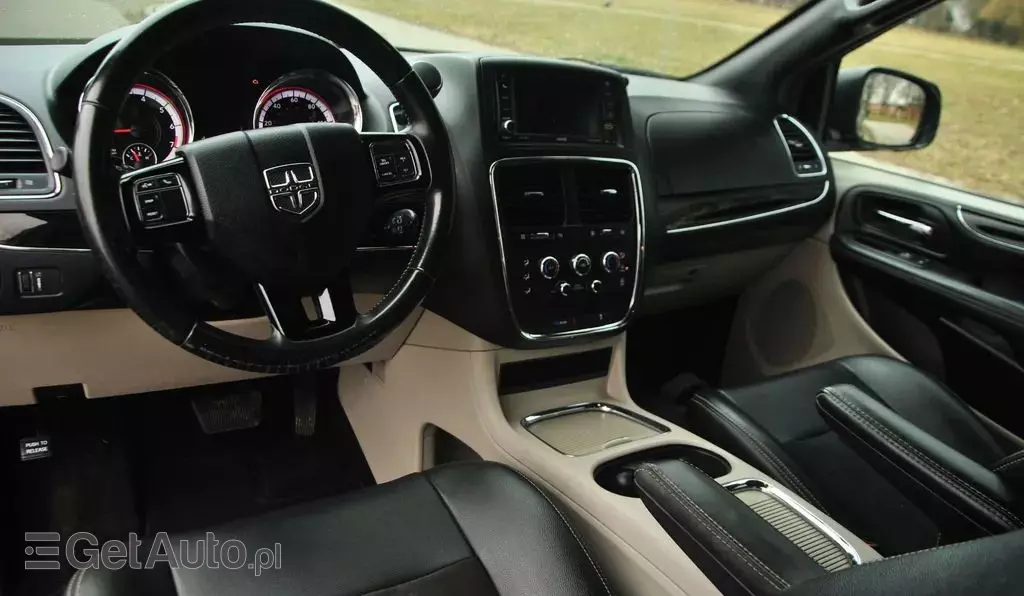 DODGE Grand Caravan 