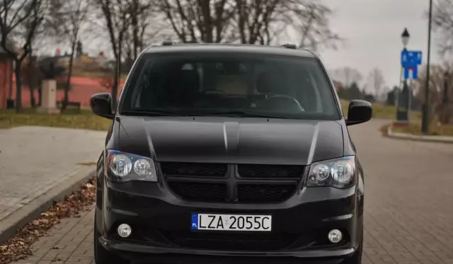 DODGE Grand Caravan 