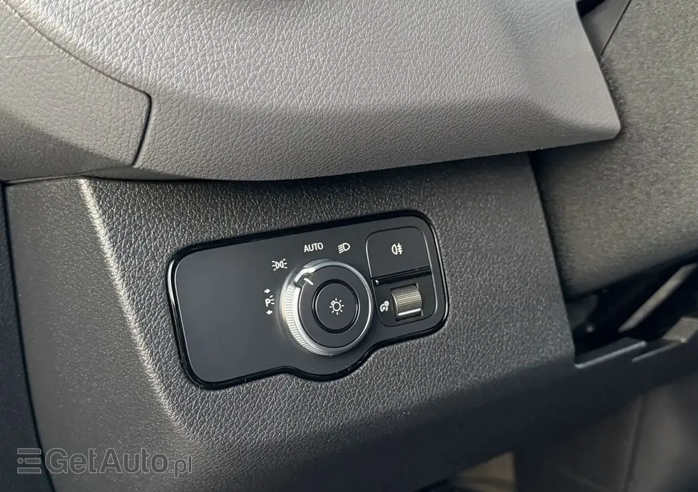 MERCEDES-BENZ SPRINTER // 319 CDI // 3.0 V6 190 KM // AUTOMAT // MAŁY PRZEBIEG //  BEZWYPADKOWY // L2H1 // FULL LED // SALON PL // 1 WŁ // 
