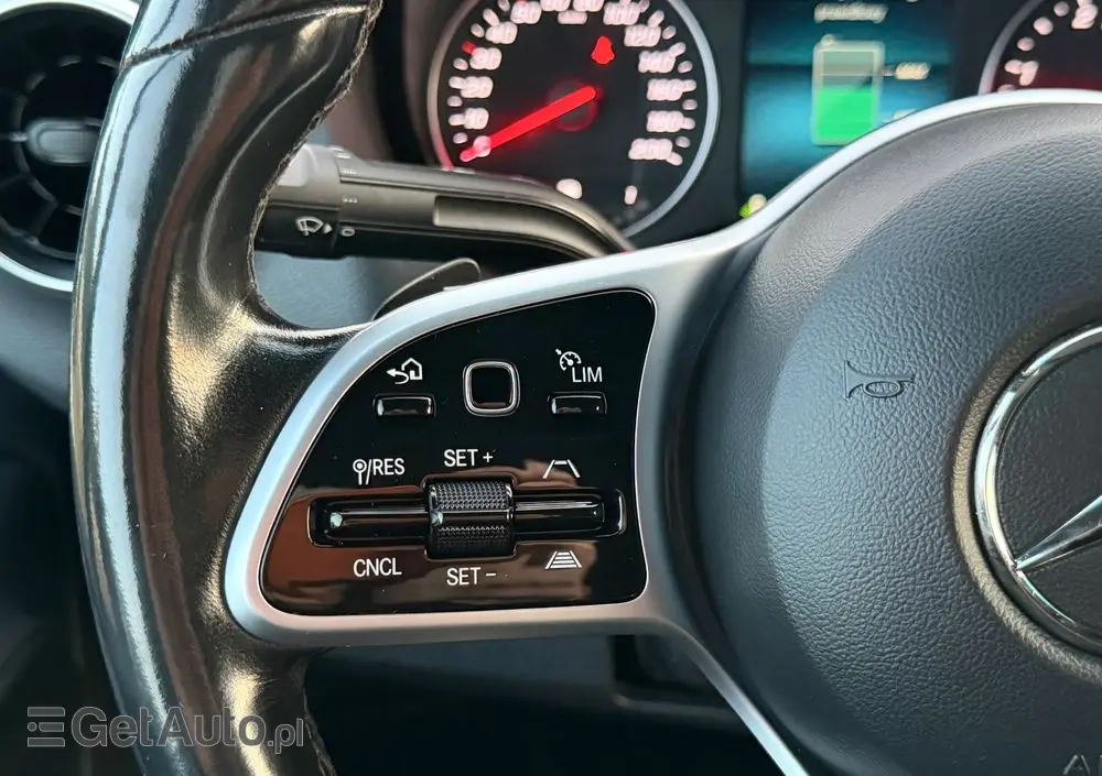 MERCEDES-BENZ SPRINTER // 319 CDI // 3.0 V6 190 KM // AUTOMAT // MAŁY PRZEBIEG //  BEZWYPADKOWY // L2H1 // FULL LED // SALON PL // 1 WŁ // 