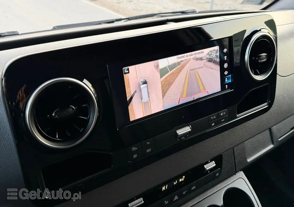MERCEDES-BENZ SPRINTER // 319 CDI // 3.0 V6 190 KM // AUTOMAT // MAŁY PRZEBIEG //  BEZWYPADKOWY // L2H1 // FULL LED // SALON PL // 1 WŁ // 