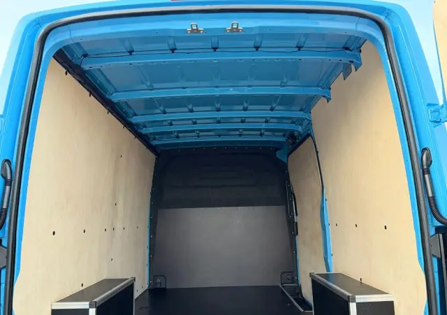 MERCEDES-BENZ SPRINTER // 319 CDI // 3.0 V6 190 KM // AUTOMAT // MAŁY PRZEBIEG //  BEZWYPADKOWY // L2H1 // FULL LED // SALON PL // 1 WŁ // 