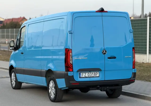 MERCEDES-BENZ SPRINTER // 319 CDI // 3.0 V6 190 KM // AUTOMAT // MAŁY PRZEBIEG //  BEZWYPADKOWY // L2H1 // FULL LED // SALON PL // 1 WŁ // 