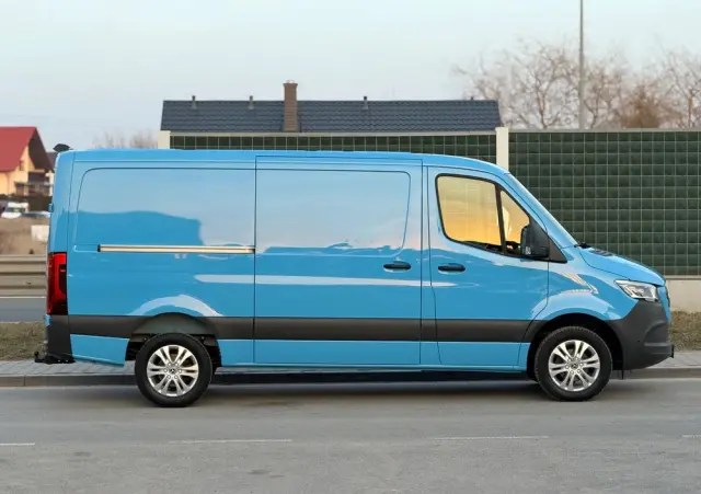 MERCEDES-BENZ SPRINTER // 319 CDI // 3.0 V6 190 KM // AUTOMAT // MAŁY PRZEBIEG //  BEZWYPADKOWY // L2H1 // FULL LED // SALON PL // 1 WŁ // 