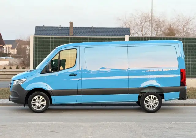 MERCEDES-BENZ SPRINTER // 319 CDI // 3.0 V6 190 KM // AUTOMAT // MAŁY PRZEBIEG //  BEZWYPADKOWY // L2H1 // FULL LED // SALON PL // 1 WŁ // 