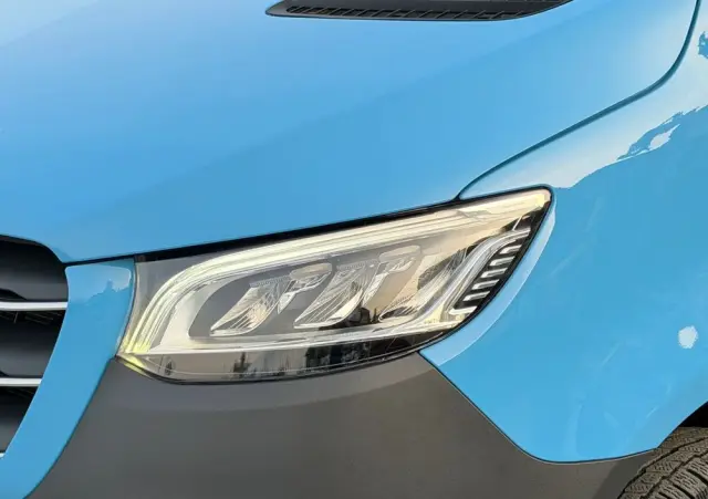 MERCEDES-BENZ SPRINTER // 319 CDI // 3.0 V6 190 KM // AUTOMAT // MAŁY PRZEBIEG //  BEZWYPADKOWY // L2H1 // FULL LED // SALON PL // 1 WŁ // 