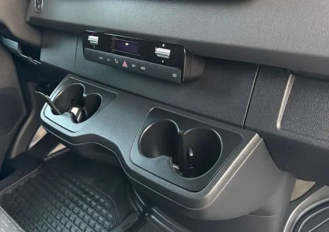 MERCEDES-BENZ SPRINTER // 319 CDI // 3.0 V6 190 KM // AUTOMAT // MAŁY PRZEBIEG //  BEZWYPADKOWY // L2H1 // FULL LED // SALON PL // 1 WŁ // 