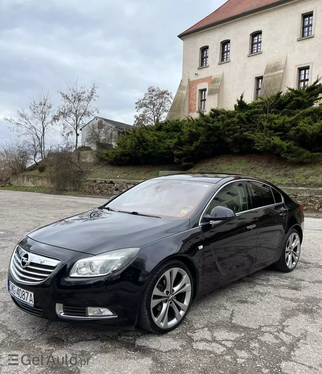 OPEL Insignia 