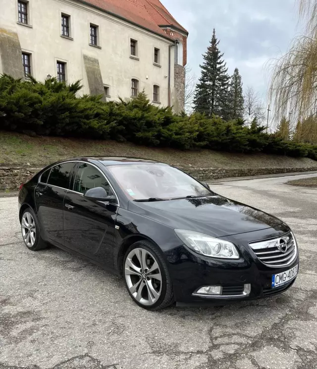 OPEL Insignia 