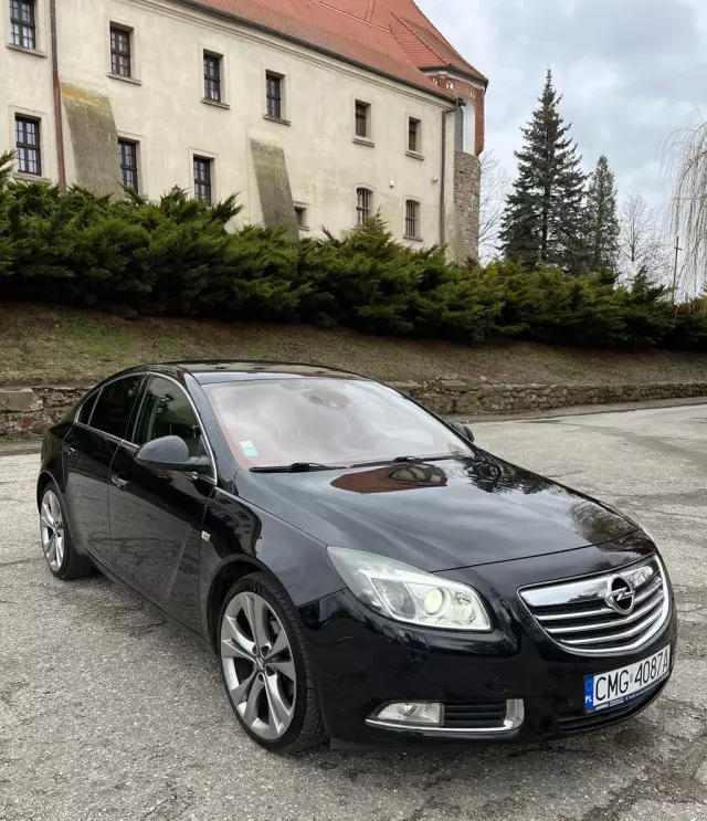 OPEL Insignia 