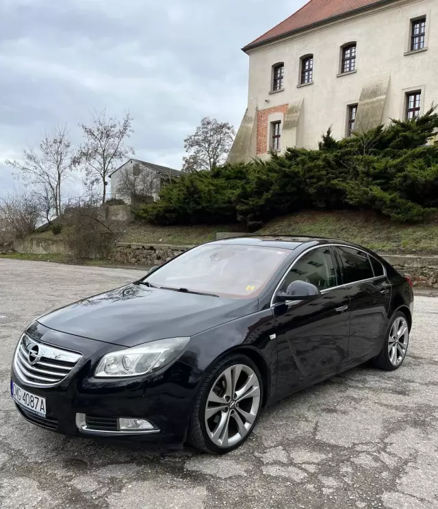OPEL Insignia 