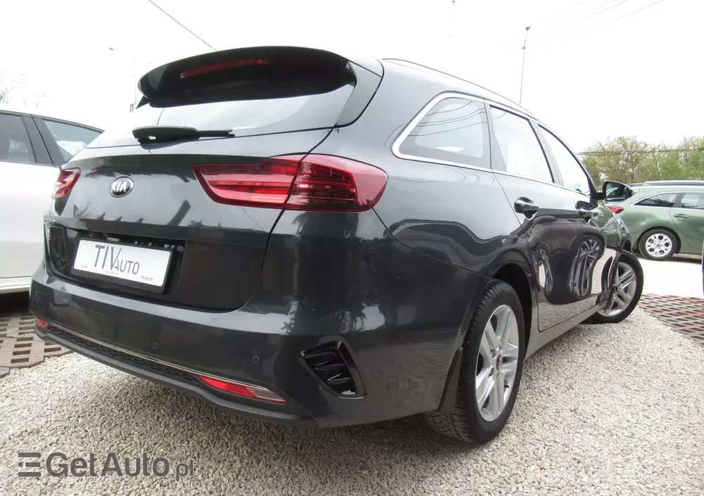 KIA Ceed 1.5 T-GDI M DCT