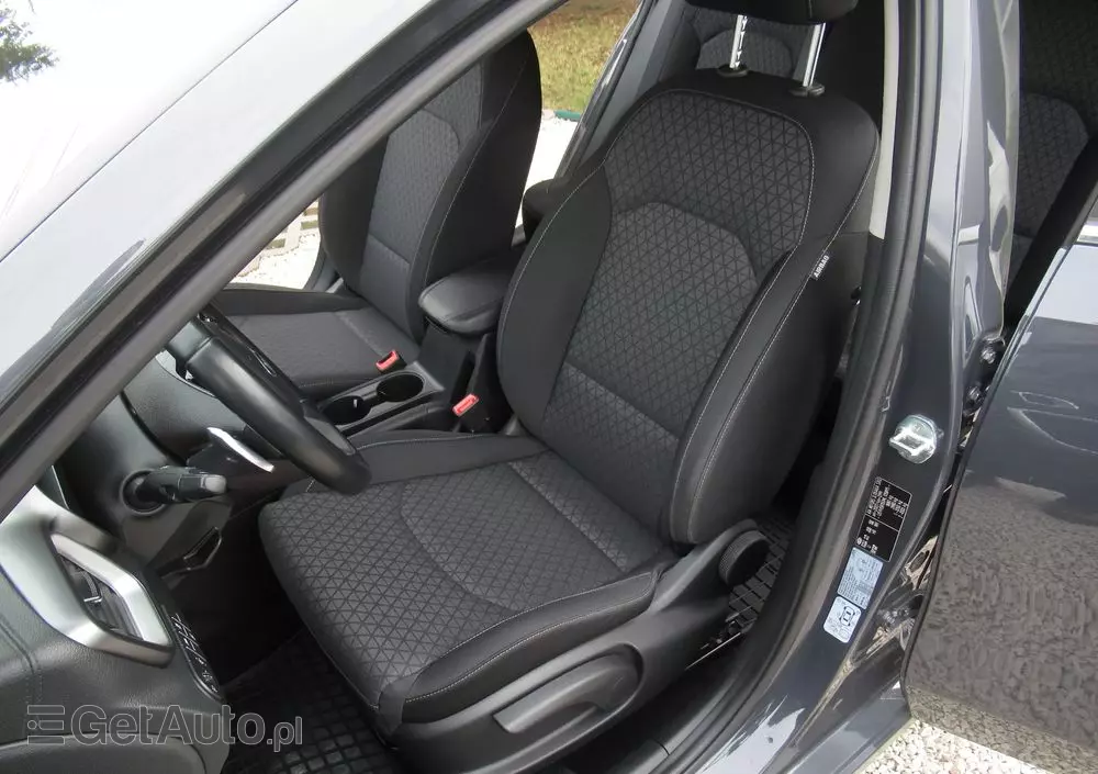 KIA Ceed 1.5 T-GDI M DCT