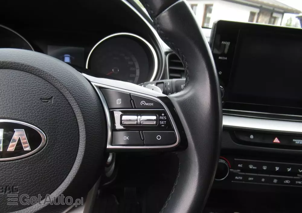 KIA Ceed 1.5 T-GDI M DCT