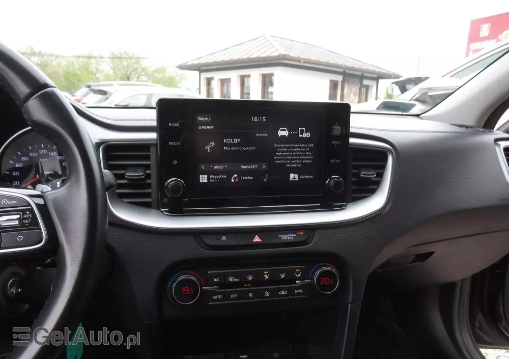 KIA Ceed 1.5 T-GDI M DCT