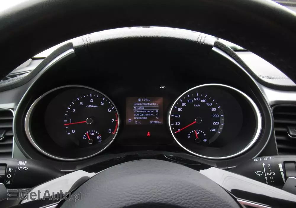 KIA Ceed 1.5 T-GDI M DCT