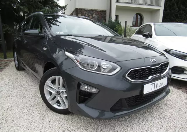 KIA Ceed 1.5 T-GDI M DCT