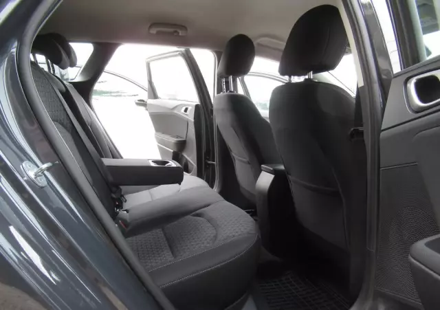 KIA Ceed 1.5 T-GDI M DCT