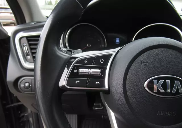 KIA Ceed 1.5 T-GDI M DCT