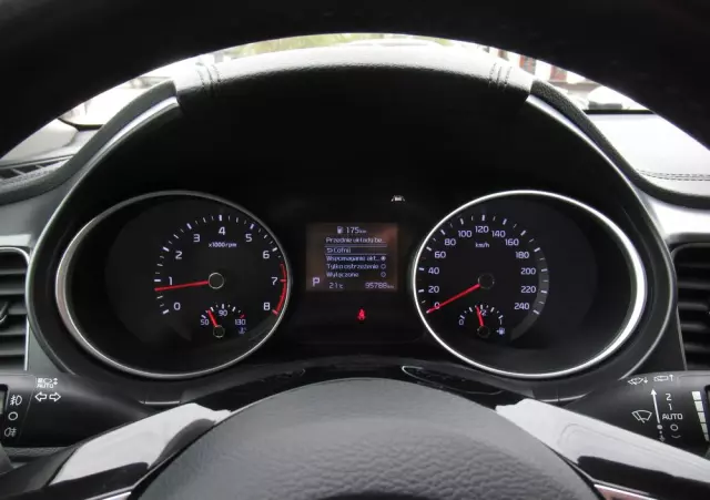 KIA Ceed 1.5 T-GDI M DCT