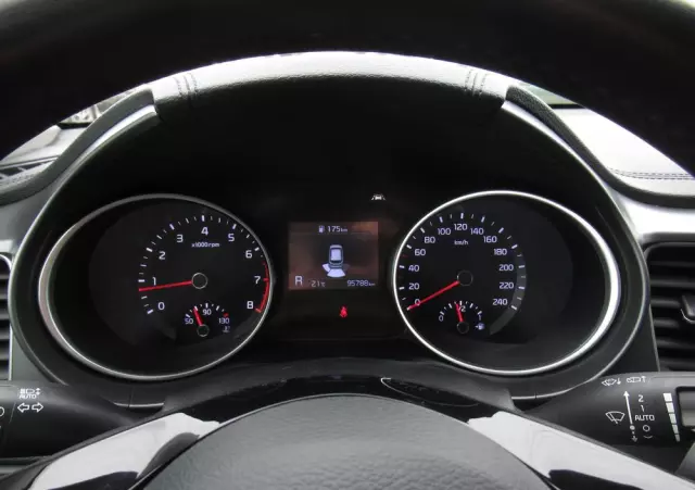 KIA Ceed 1.5 T-GDI M DCT