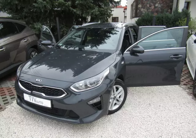KIA Ceed 1.5 T-GDI M DCT