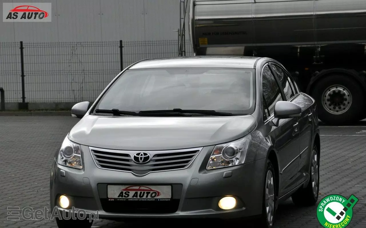 TOYOTA Avensis 1.8 Sol