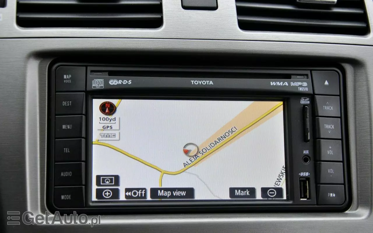 TOYOTA Avensis 1.8 Sol