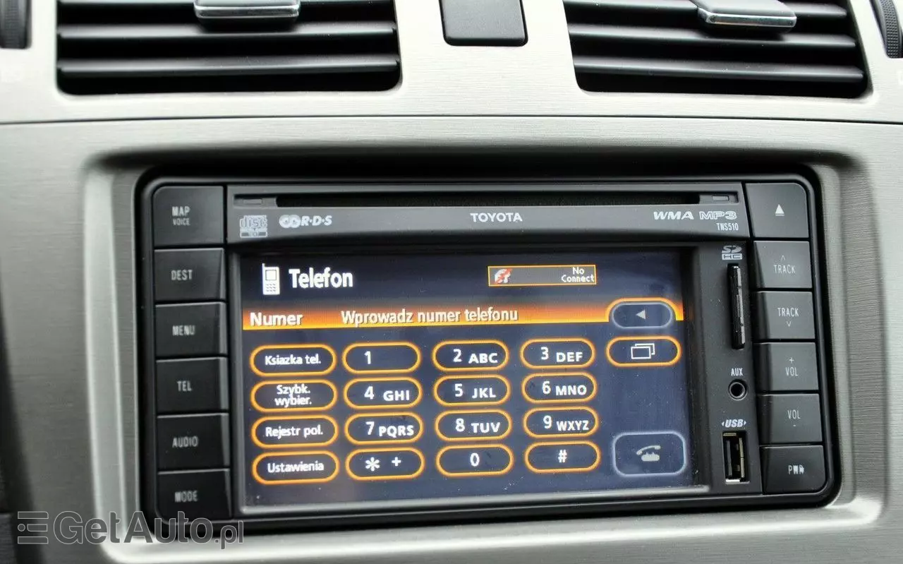 TOYOTA Avensis 1.8 Sol