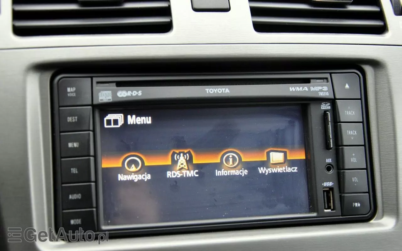 TOYOTA Avensis 1.8 Sol