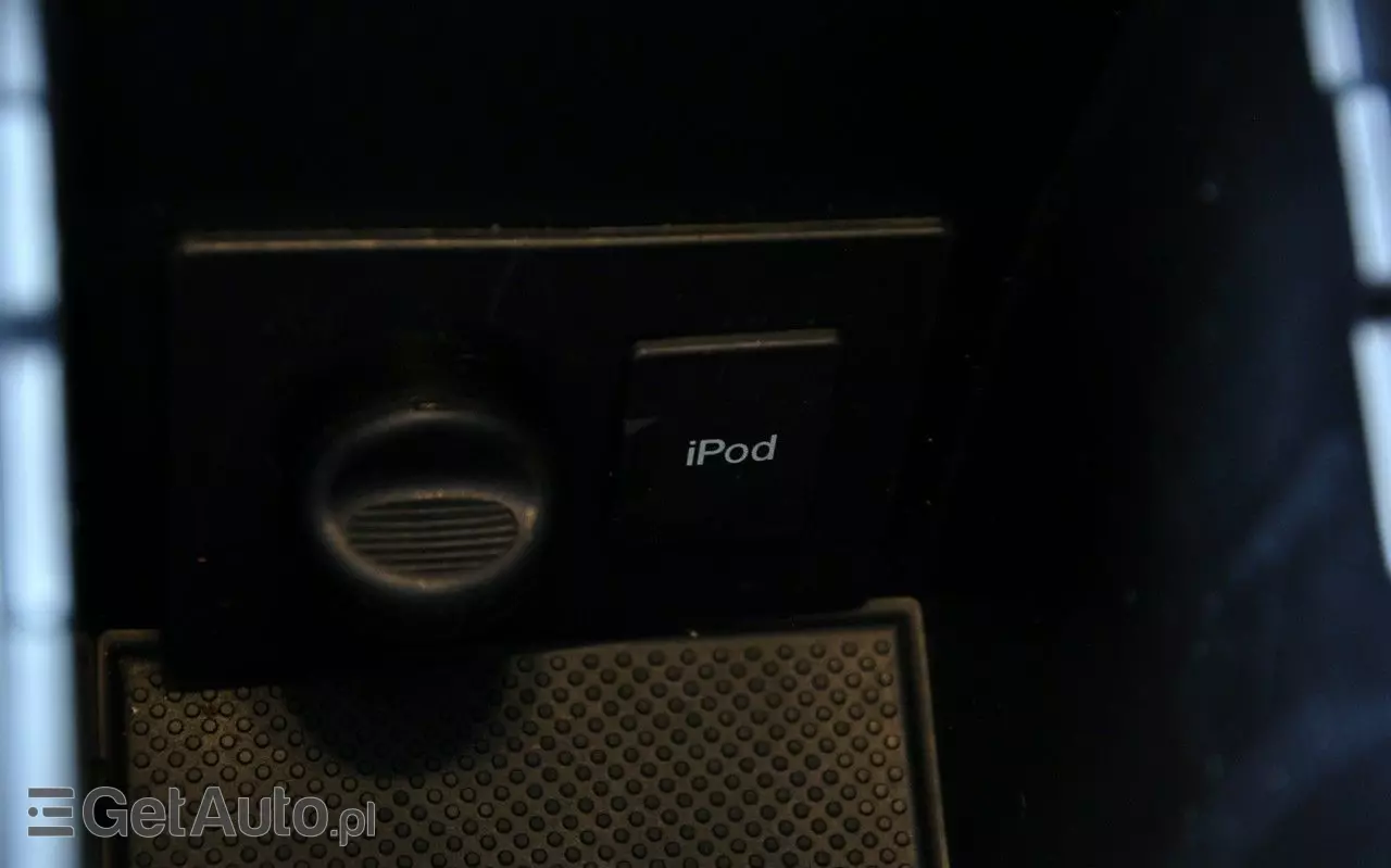 TOYOTA Avensis 1.8 Sol