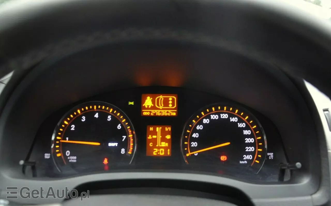 TOYOTA Avensis 1.8 Sol