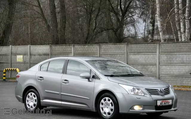 TOYOTA Avensis 1.8 Sol
