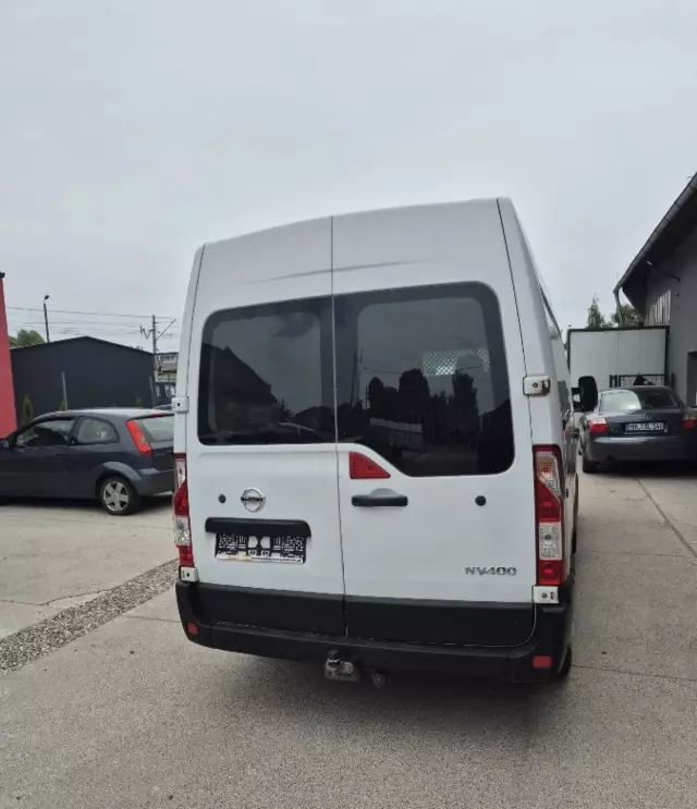 NISSAN Nv400 