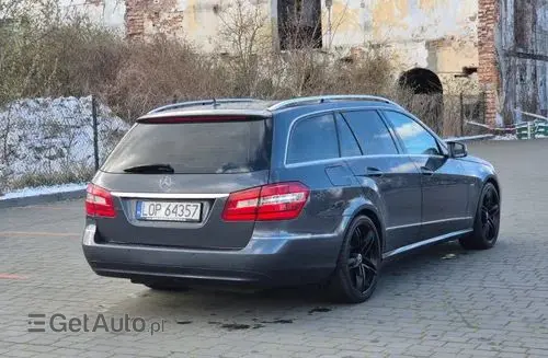 MERCEDES-BENZ Klasa E 