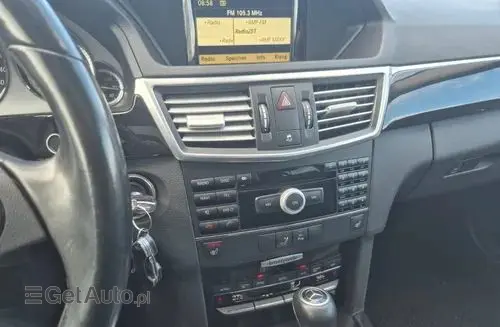 MERCEDES-BENZ Klasa E 