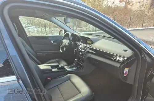 MERCEDES-BENZ Klasa E 