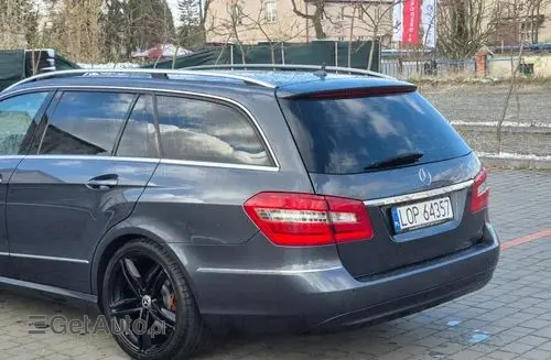 MERCEDES-BENZ Klasa E 