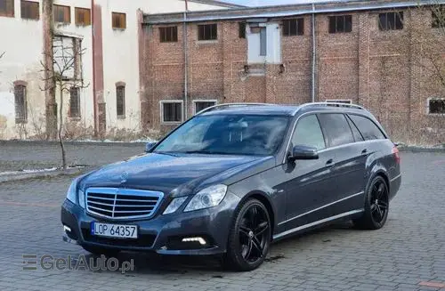 MERCEDES-BENZ Klasa E 