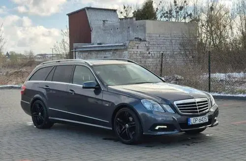 MERCEDES-BENZ Klasa E 