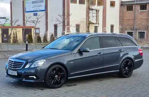 MERCEDES-BENZ Klasa E 