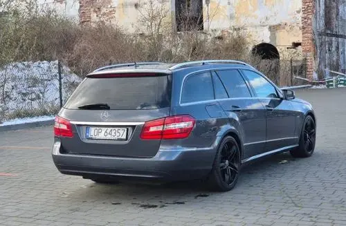 MERCEDES-BENZ Klasa E 