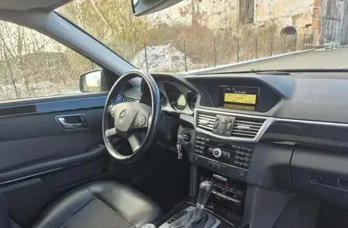 MERCEDES-BENZ Klasa E 