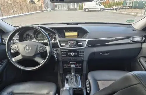 MERCEDES-BENZ Klasa E 